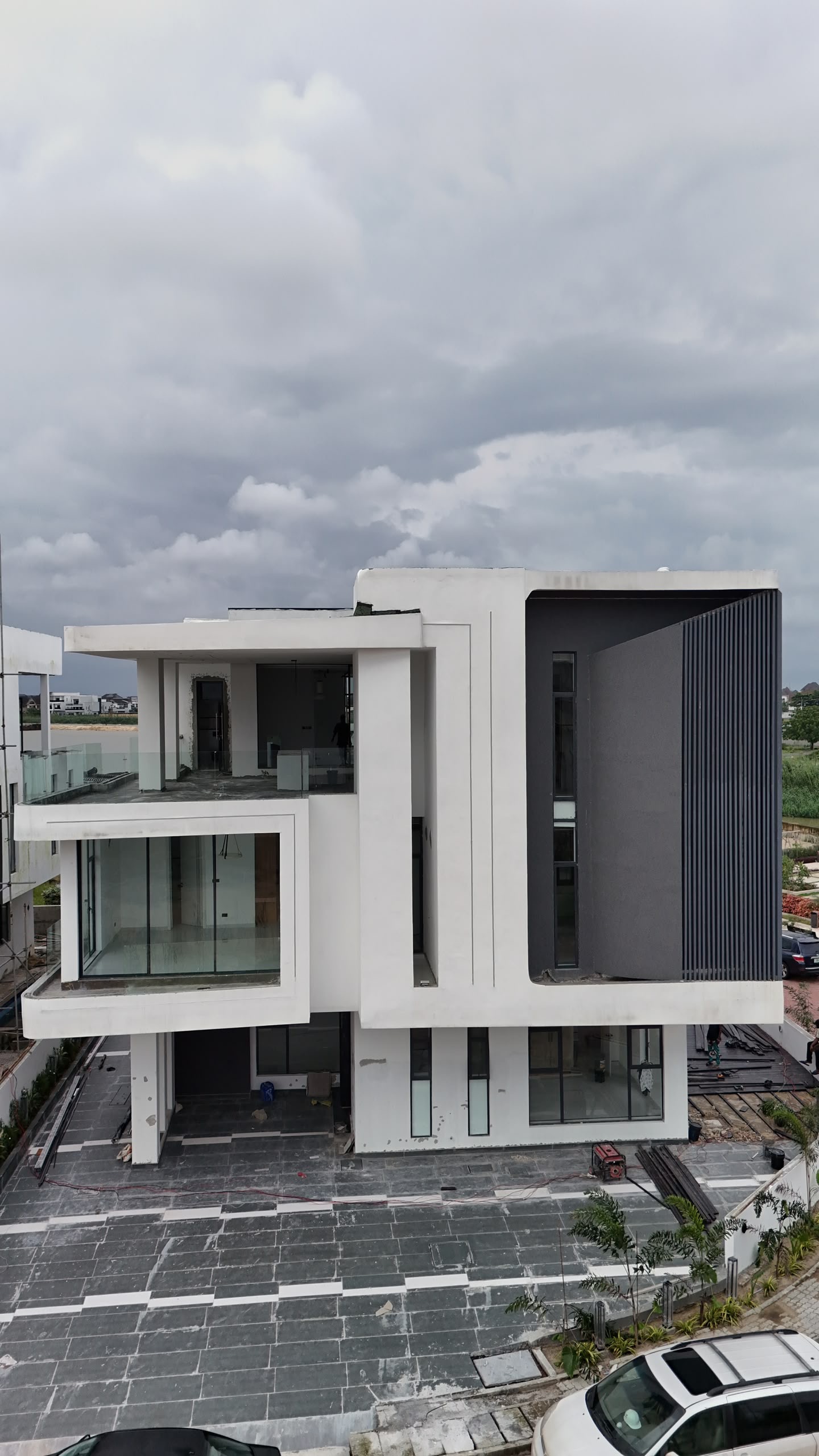 Luxury 5Bedroom Family home