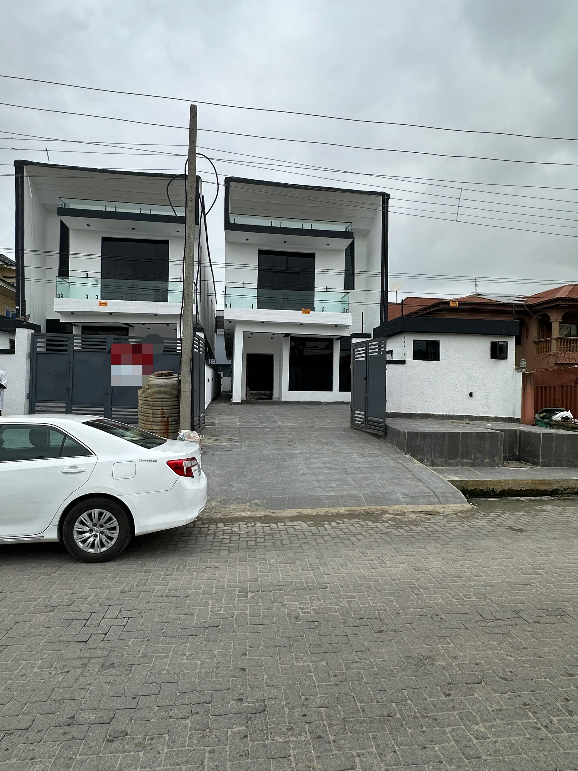 5 Bedroom fully detached