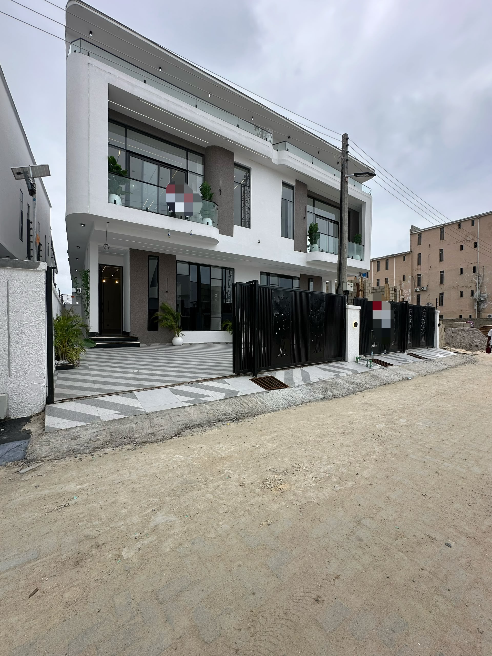 4 Bedroom Semi Detached