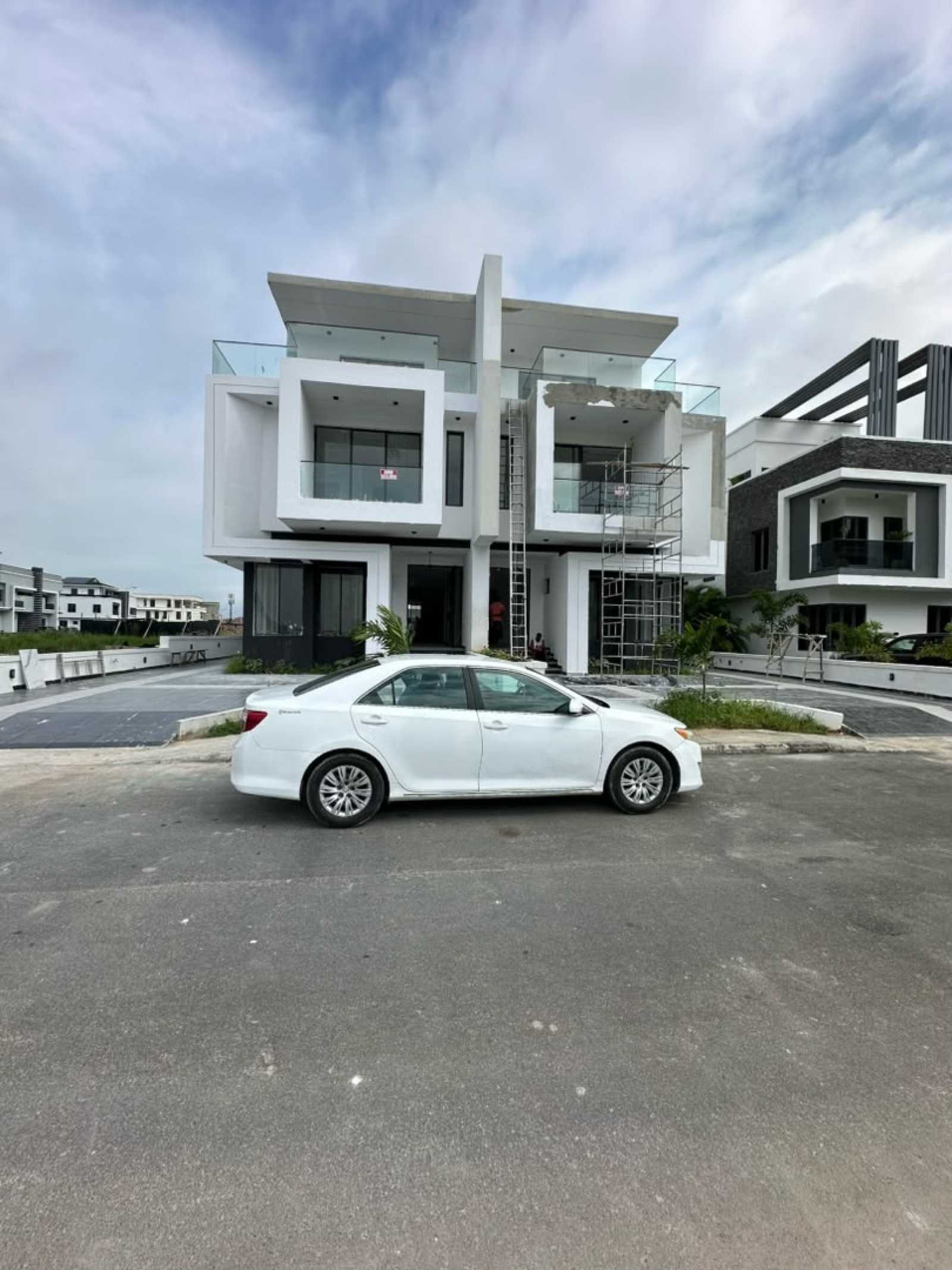 5 Bedroom Semi Detached Duplex