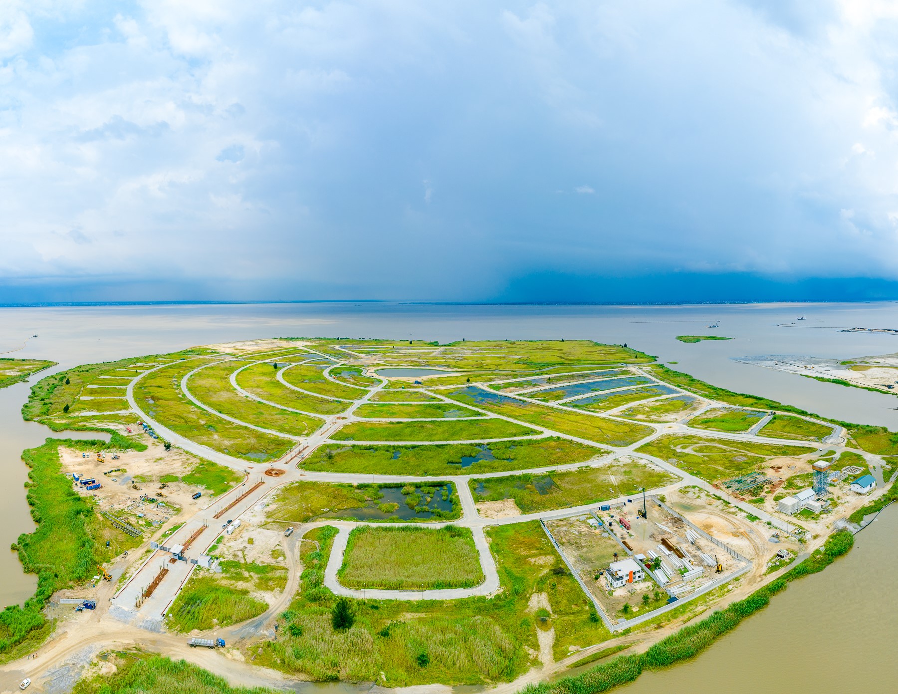 LAND IN ORANGE ISLAND 