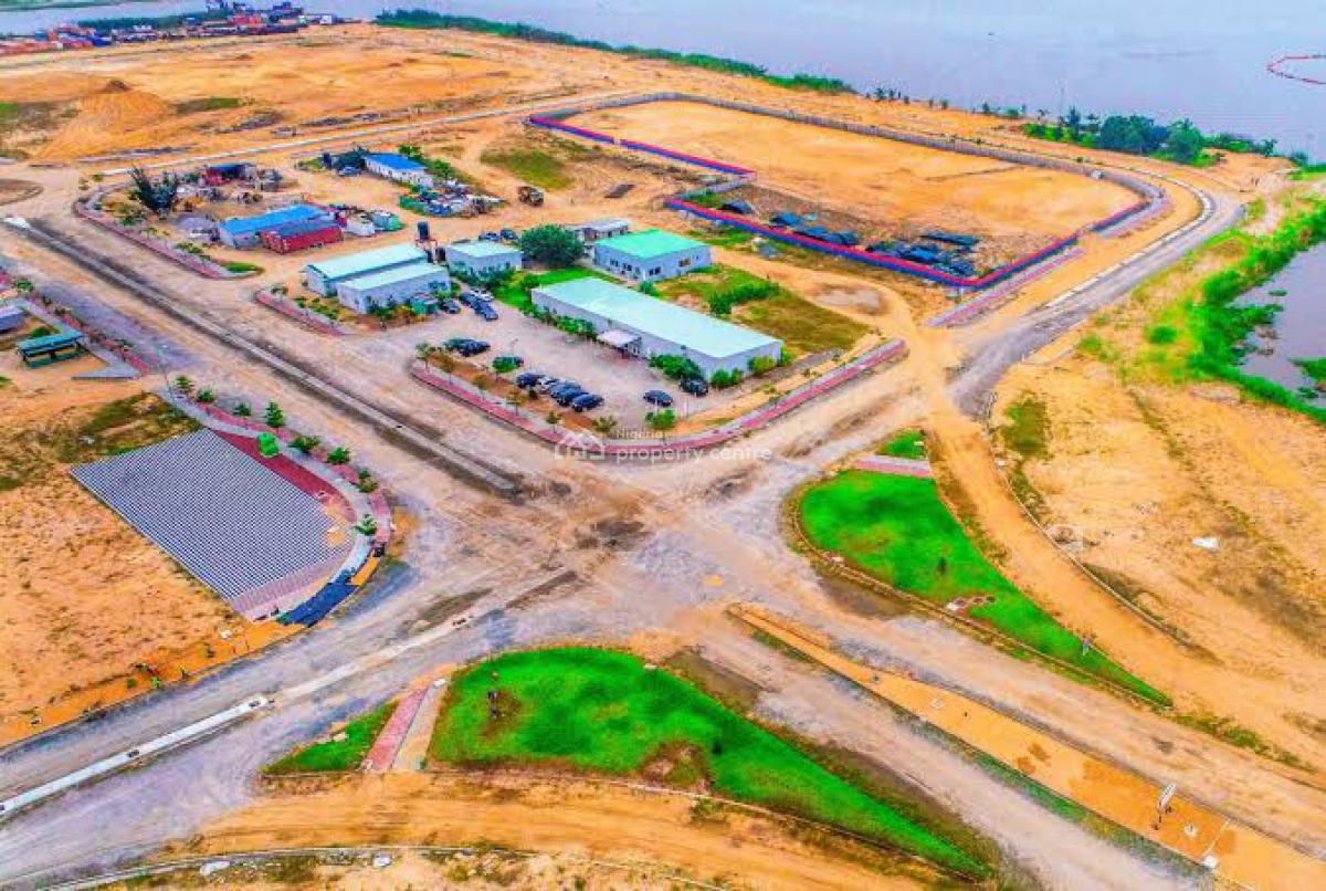 LAND IN CHEVRON 